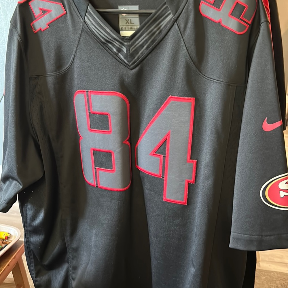 Nike Mens black XL Randy Moss jersey